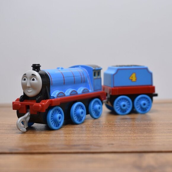 Gordon 4 and Tender Diecast Trackmaster Push Along Train Engine Take and Play - Picture 1 of 9